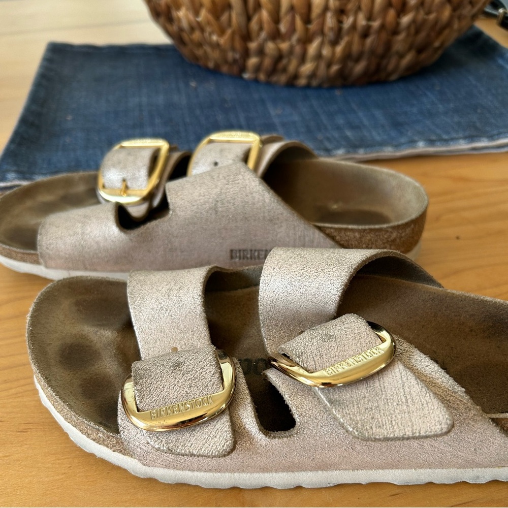 Birkenstock Metallic Sandals Big Buckle.